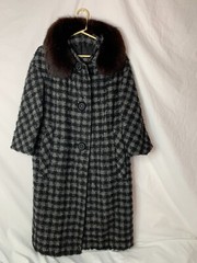 vintage 50s/60s long heavy coat, faux fur collar, no size tag see measurements