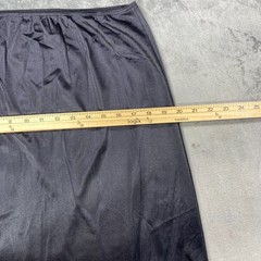 VINTAGE Leggs Half Slip Skirt Medium Black Nylon Antron III Lace Trim