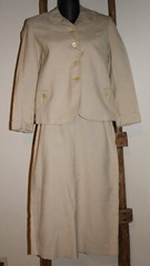 Vintage~JAMESHIRE New York~Beige TAN~SKIRT SUIT~40s? 50’s?~SKIRT S or M~Jacket L