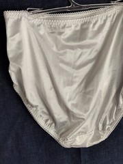 Vanity Fair Satin Panties 2XL/9 Nylon Spandex Briefs 48301 White Shiny NEW