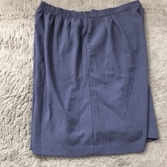 Women’s Size XL Culotte Shorts Blue Polyester Rayon Elastic Waist. 38 Length 22”