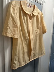 Vintage Women’s Judy Bond Yellow Blouse Concealed Button size 10 T14