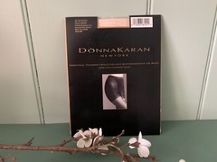 Vintage 1990s Donna Karan Seamless Dark Palomino Nylon Pantyhose Essential Toner