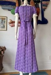 Vintage NOVELTY DRESS 1960s Babydoll Puffed Sleeves Purple Print Kidcore XS / S