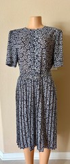 Vintage 80s-90s Leslie Fay Blue White Floral Print Pleated Belted Midi Dress L