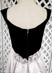 Gown Vtg 90’s Michaelangelo Prom/Bridal/Special Occasion Blk/Slv Gown Size 12