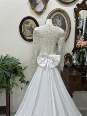 80s 90s Vintage Wedding Dress Two Piece Gown Size 8 Ivory Satin Lace Long Sleeve