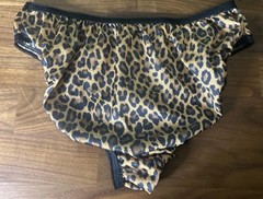 Vtg BIKINI Panties FULL FIGURE PETRA FASHIONS M Leopard Print Nylon Second Skin