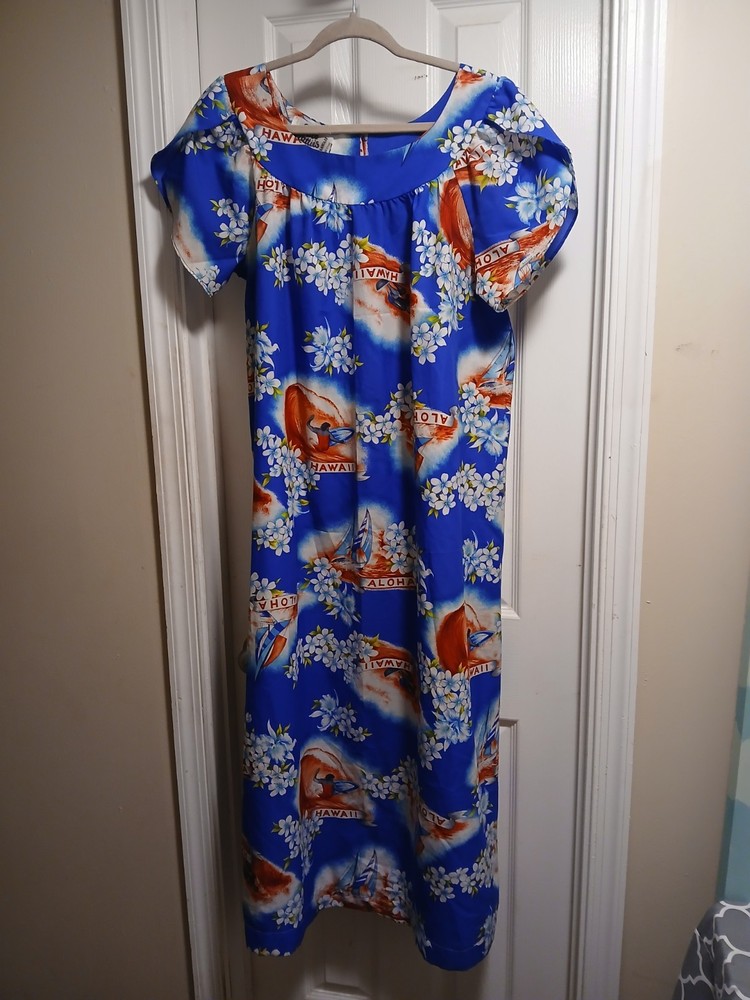 Hilo HATTIE vintage Hawaii Dress Surfers Flowers Colorful Sz.L