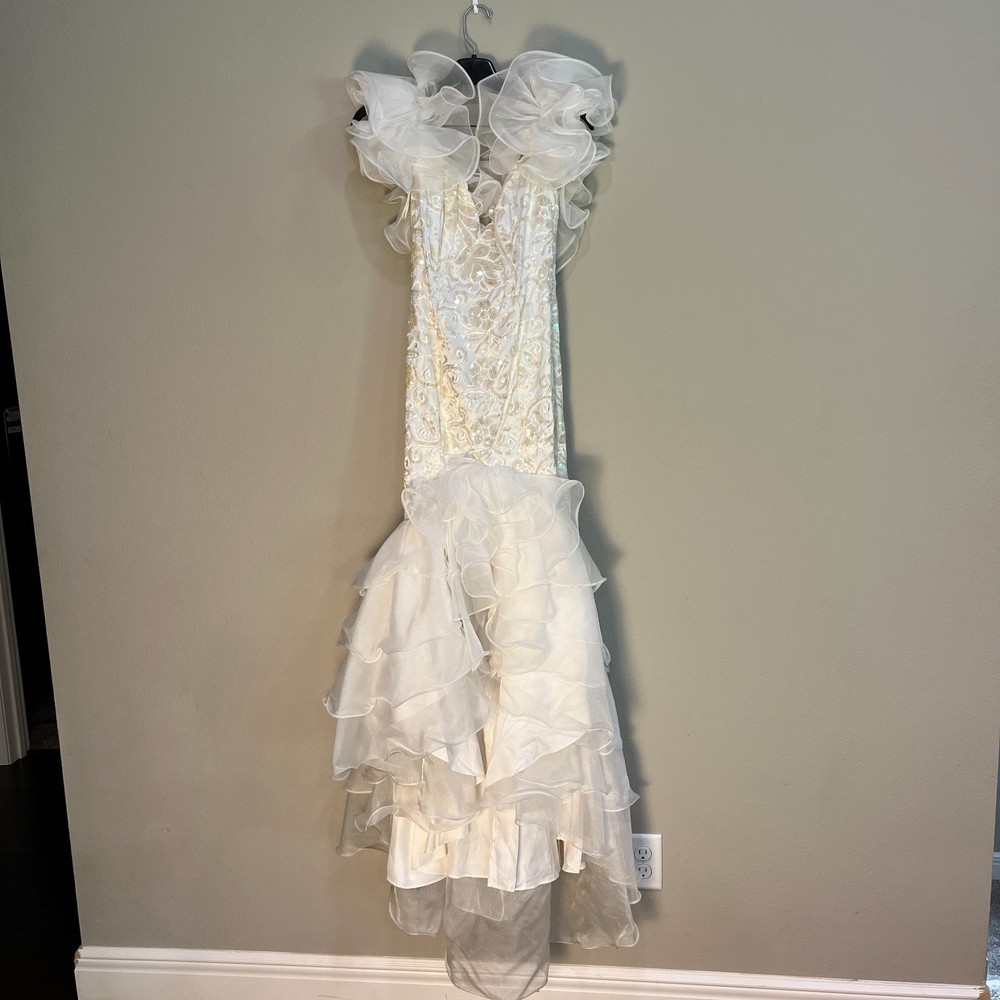 Alyce Designs Vintage 80s White Ruffle Sequin puff sleeve Wedding Prom Dress 6