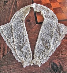 Vtg Lady’s Dress Collar Ruffled French Lace Madeira Whitework Flowers Wedding