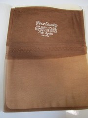1 PR VINTAGE WILDMAN RHT MESH KNIT SHEER SHINY NYLON STOCKINGS 11 LONG 36″ CINNA