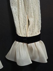 Vintage Escada Ivory Lace Tiered Ruffle Front Lond Sheer Sleeves Womens Size 36