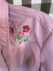 Vintage 70s Western Handmade Embroidered Flowers Pearl Snap Womens Petite Small