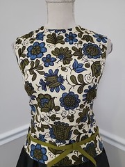 Vintage 1960s SUE BRETT Blue Green Floral Paisley Top.