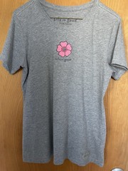 Life Is Good Women’s Gray Vintage Short Sleeve T-Shirt Size Small Made In Peru