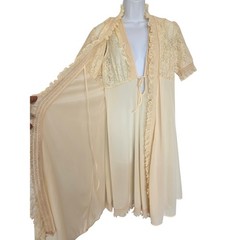 Vintage 70s Sammy Ivory Lace Peignoir Robe Nightgown Set Size 6 Romantic Bridal