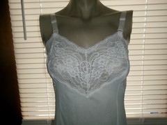 VINTAGE SLIP~LACE BUST~WHITE NYLON~ WONDER MAID SZ 34~ UNION STAMP