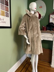 Vintage MCM Brazotta Faux Fur Golden Brown Swing Velvety Coat 3/4 Slvs L X 48