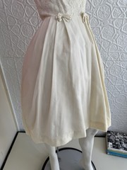 Vintage midcentury party dress-As is condition white sleeveless balloon skirt s