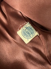 Vintage International Ladies’ Garment Workers’ Union ILGWU Wool Coat Fur Collar