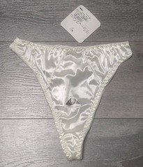 Vtg NWT Second Skin Thong Panty Shimmerine Ivory Val Mar Size Small 5