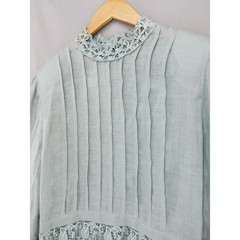 Vintage Cloak of Many Colors Blouse 16 Sage Green Linen Lace Pleated Peplum