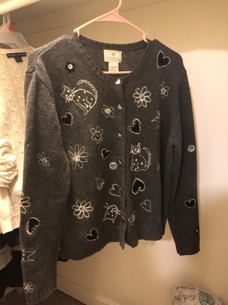 Vintage Cat Button Cardigan Sweater with Cat/Flower/Heart Pattern