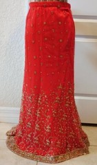 VINTAGE EMBROIDERED RED SILK LEHENGA SIZE 42 (IN)