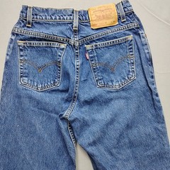 Levis 550 Vintage Womens 6 Regular Medium Wash Relaxed Tapered Leg Jeans 1998