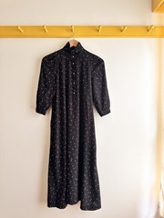 Vintage 80s Belle France black viscose floral print 3/4 puff sleeve easy dress S