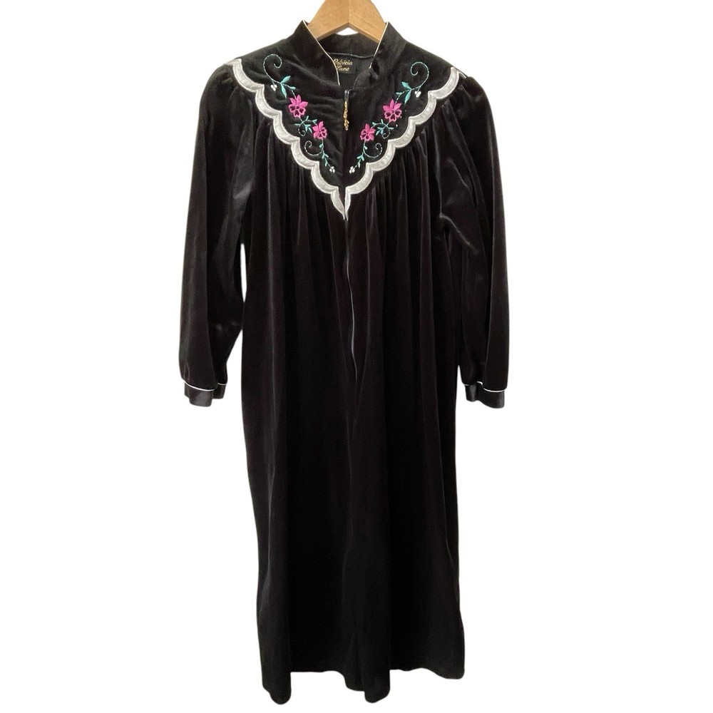 Vtg Patricia Lane Size M 12-14 Black Velvet Robe Half Zip Grandmacore Lounge