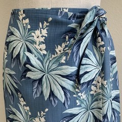 Tommy Bahama Mystic Hawaiian Silk Sarong Wrap Skirt Size S Blue Palms Tropical