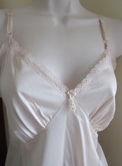 vtg 70s SEARS 84155 BEIGE NYLON LACEY full slip SISSY size 38 bust 42″ USA
