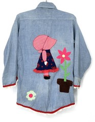 VTG 60s 70s Hippie Folk Art Sun Bonnet Sue Snail Butterfly Chambray Shirt Top