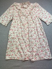 Carriage Court Womens Vintage Robe Medium Cream Light Pink Flowers Romantic