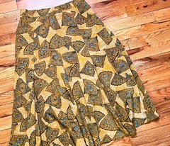 VTG Flared Silk Skirt 1970s High Waist Abstract Fan Print 26 in W x 29in L