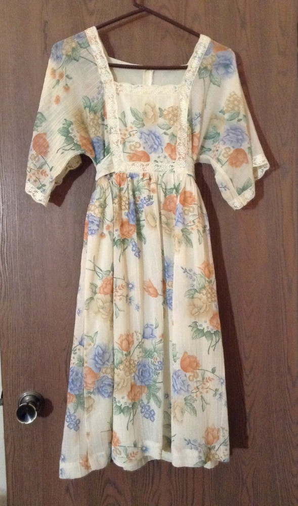 Vintage Lanz Original 80’s Cottage Core Dress Womens Cream Floral Size S?? READ!