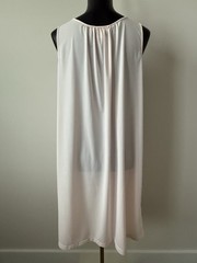 SHADOWLINE Soft Pink Nightgown Embroidered Lace Trim Pleated Women’s M NWOT