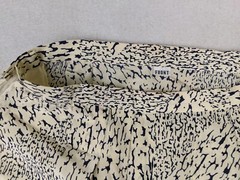 VINTAGE WOMEN’S IVORY & BLUE PRINT 100% SILK SKIRT – CARLISLE – SIZE 12 – FLAWS