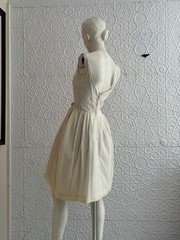 Vintage midcentury party dress-As is condition white sleeveless balloon skirt s