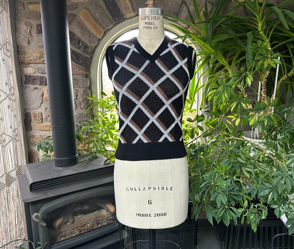 Vintage 1970s Black Brown White Diamond V Neck Sweater Vest Allison’s Closet