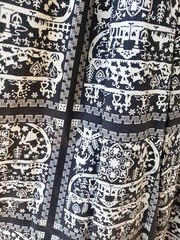 VTG 50s Black White Folk Art Print Midi Skirt XXS? 22″W 31.5″L MCM Pinup FLAWS