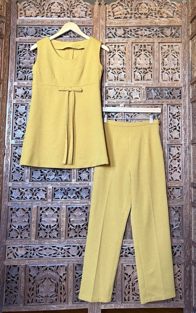 Vintage 1960s Mod Mustard Textured 2 Piece Set Tunic Top Shirt w/ Pants