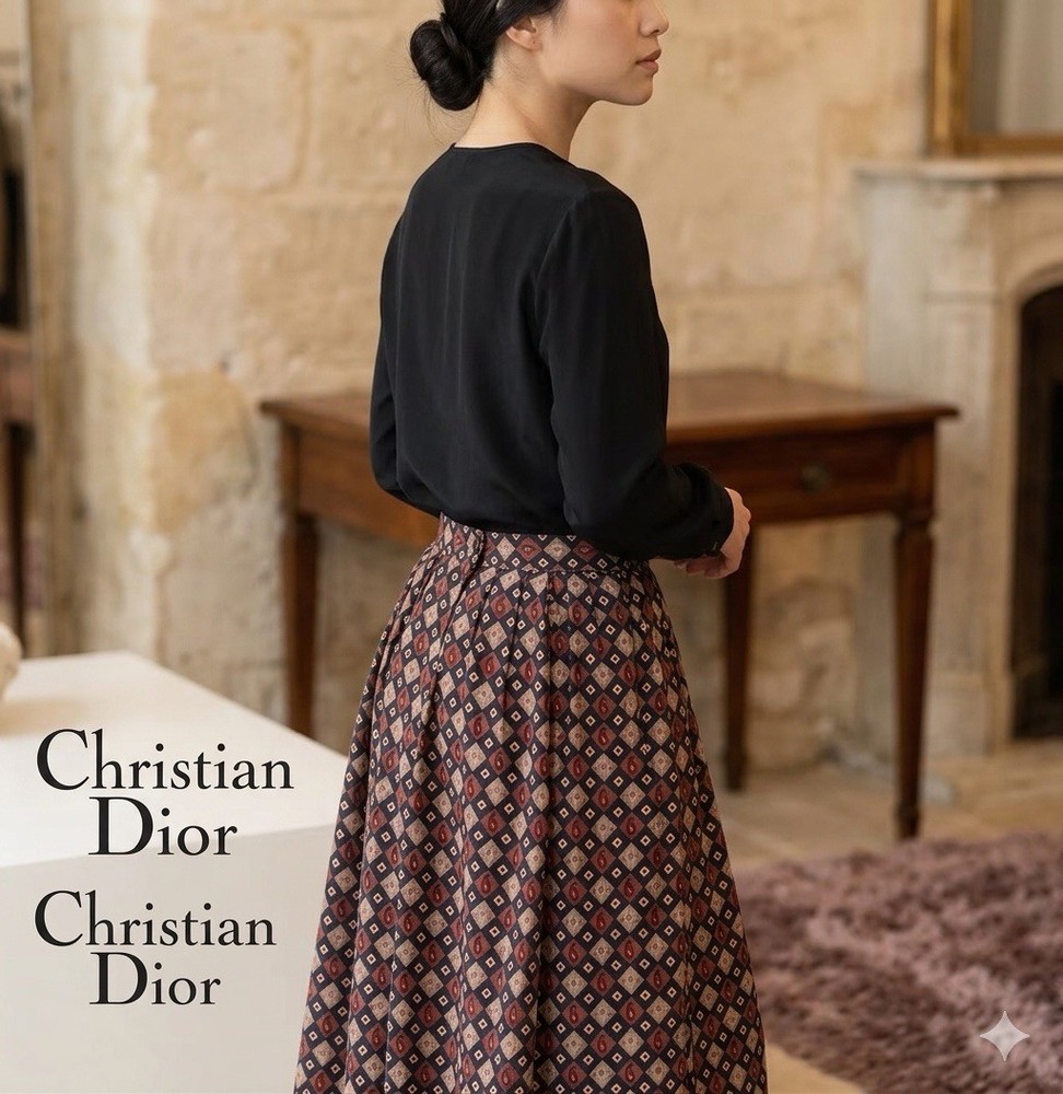Vintage Christian Dior Silk A-Line Midi Skirt Geometric Print XXS 22” Waist