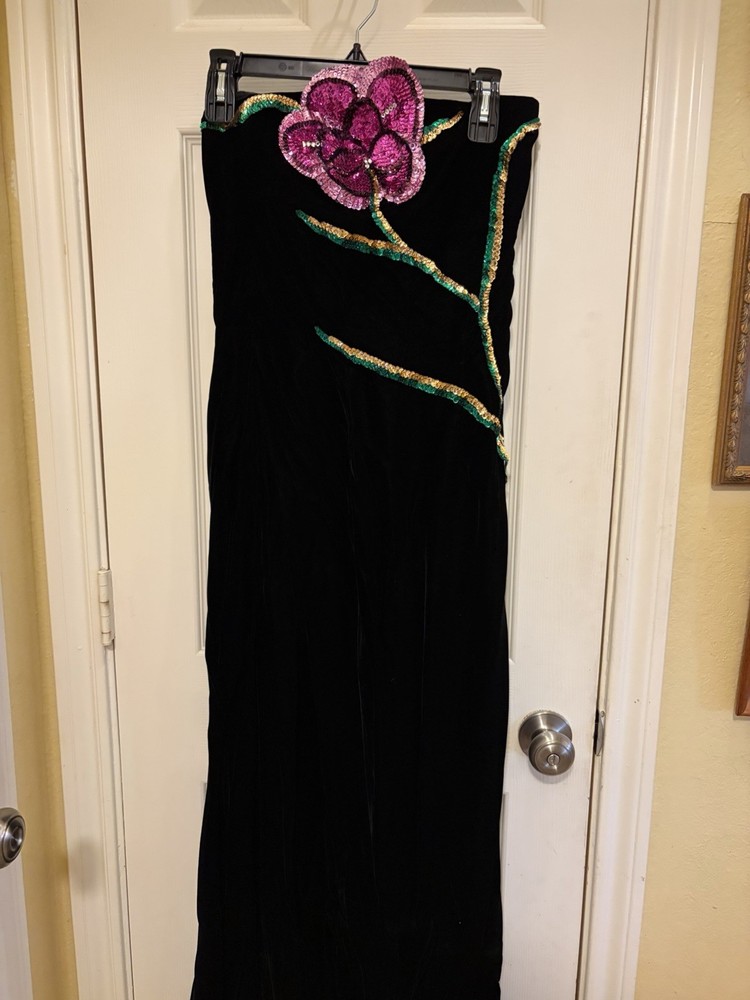 Vintage Victor Costa Size 8 Sequin Flower