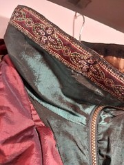Vtg 90s Iridescent Patchwork Velvet Tapestry Full Zip Puffer Jacket Women’s XS