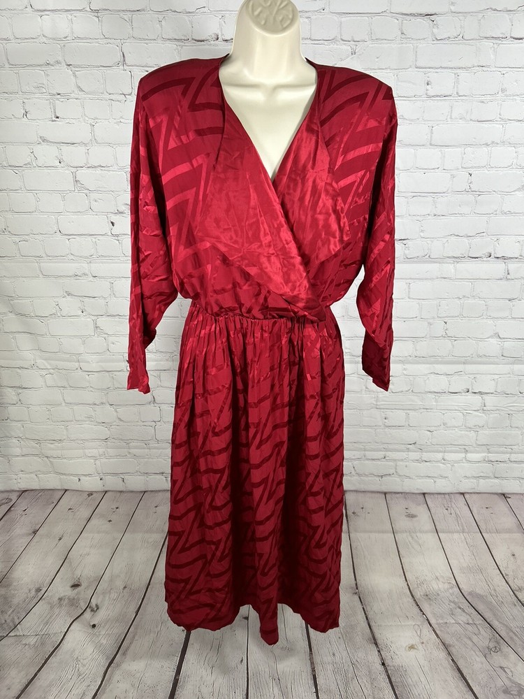 VTG Wayne Clark 100% Silk Red Shoulder Pad Blouson Drapey Chest Dress Size 12