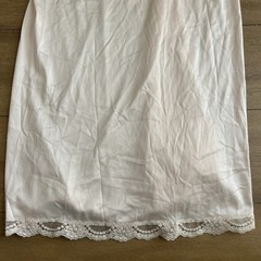 Vassarette Vintage Silky Soft Satin Lace Trim Nightgown Full Slip Size 32 L