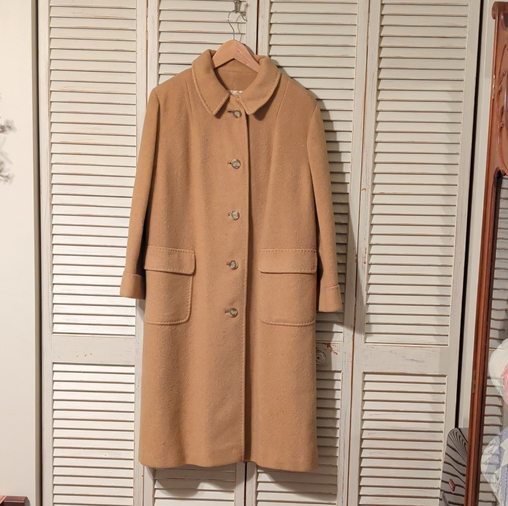 Livingston’s 100% Imported Camel Hair Coat Camel Size 16